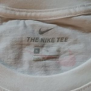 Brand New Aldult XL Mahomes name/number wht tshirt